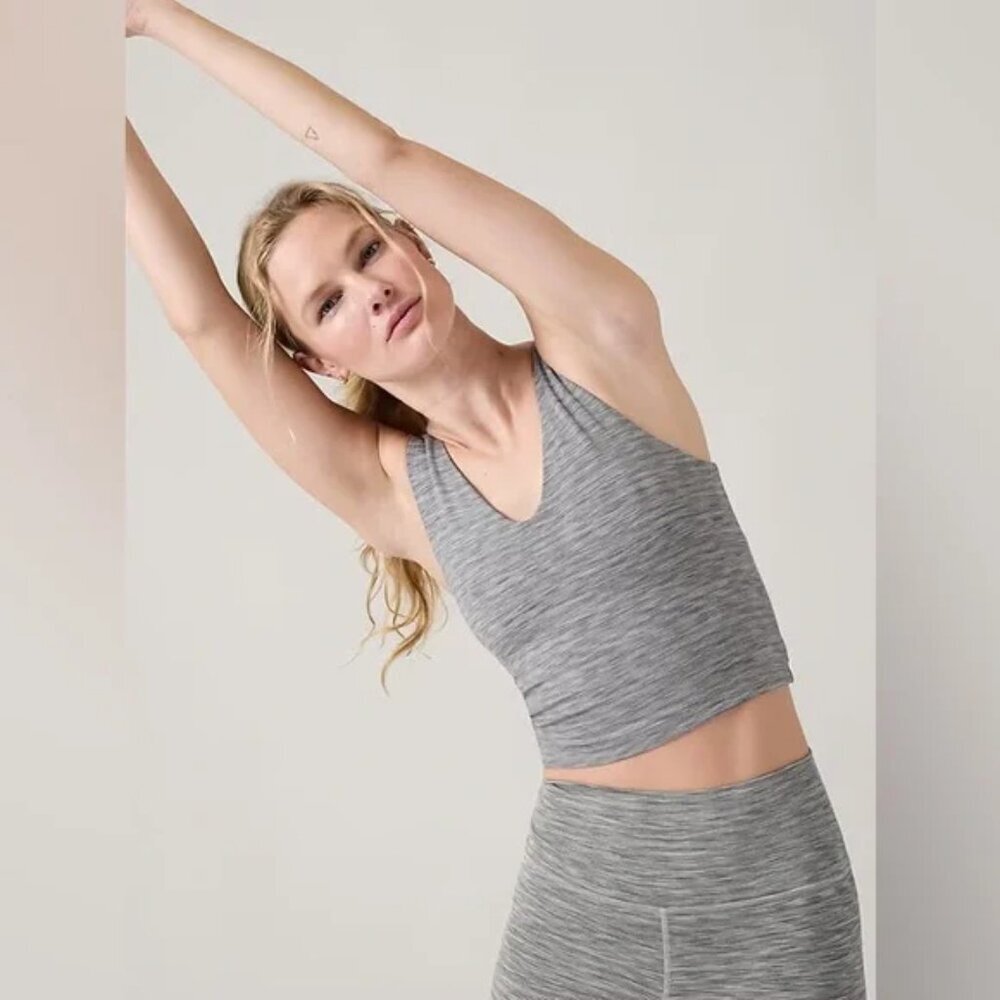 Athleta Transcend V Neck Crop Bra, A-C Cup, Grey Nova Print, Size M